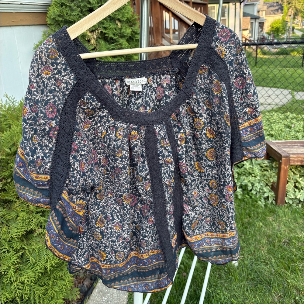 Billabong top